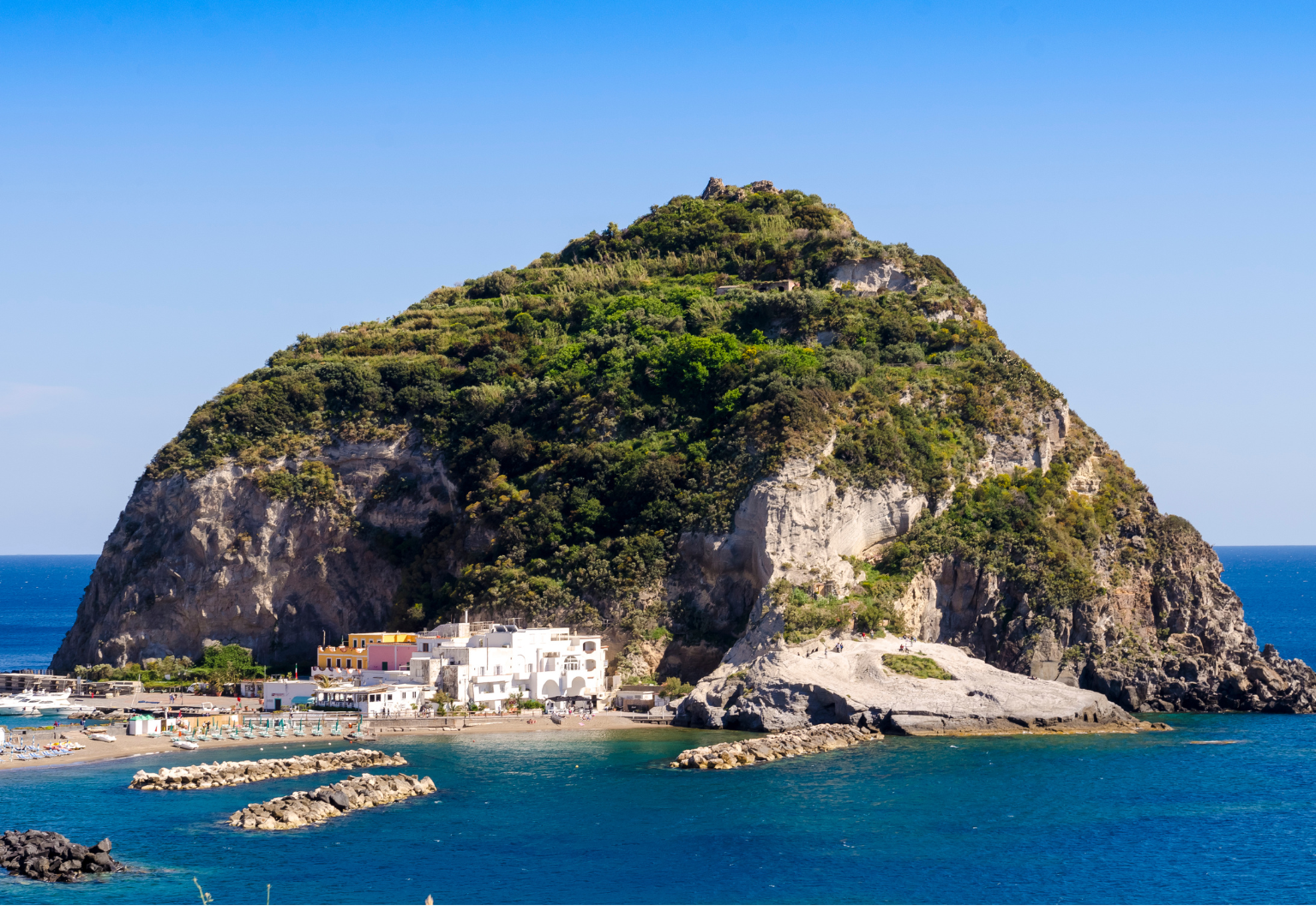 Fridag: Mulighet for øyhopping til den sjarmerende øya Procida (ikke inkludert)